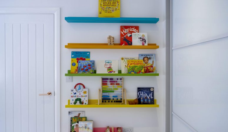 shelves for childrens bedroom