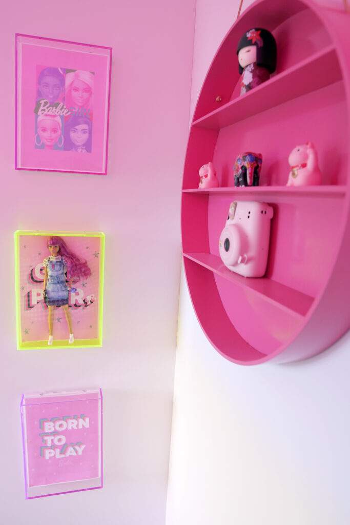 round pink shelf and live edge 3D boxed acrylic frame-mk kids interiors- barbie inspired bedroom